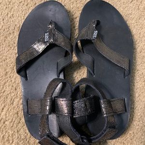 NWOT Teva sandals